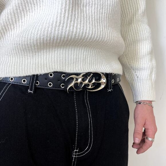 y2k 2000s chrome futuristic emblem black and silver grunge emo belt - Picture 5 of 7